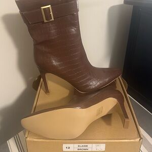 DSW Elaine boots-BRAND NEW!